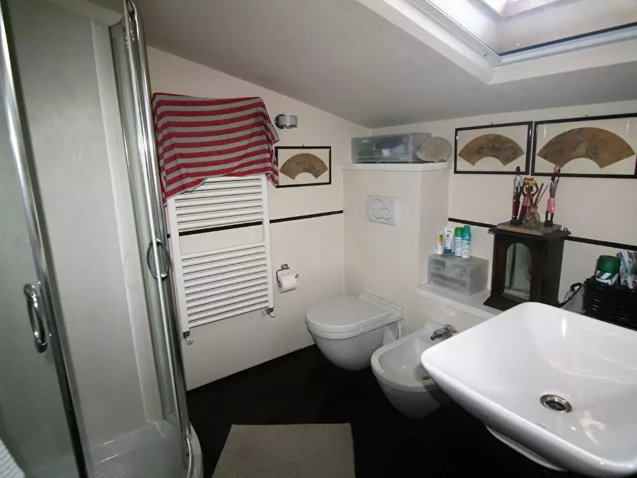 Immagine 42 di Mansarda in vendita  a Carrara