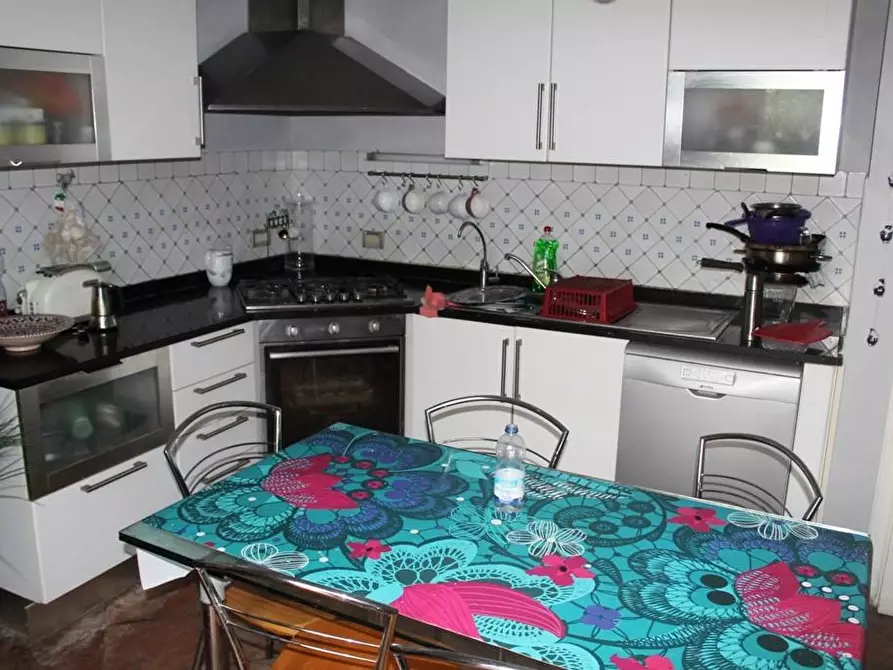 Immagine 7 di Casa semindipendente in vendita  a Massa