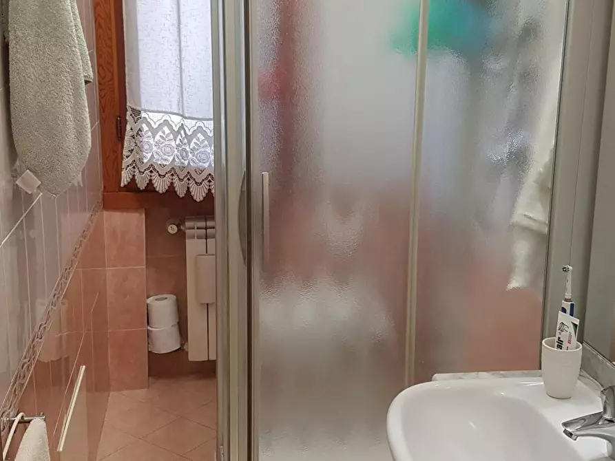 Immagine 16 di Appartamento in vendita  a Empoli