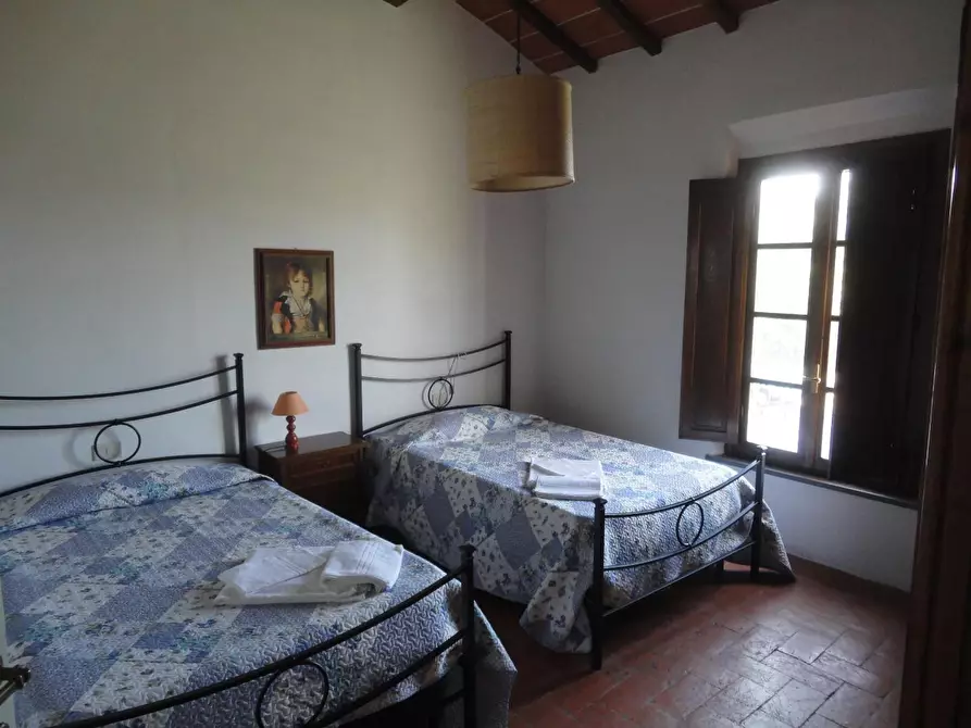 Immagine 10 di Casa colonica in vendita  a Peccioli