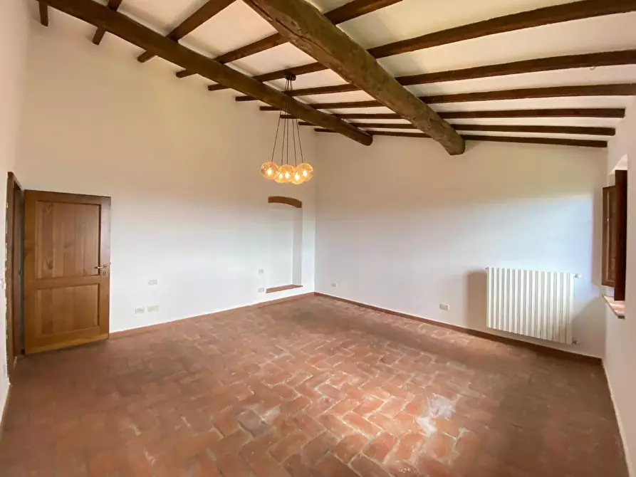 Immagine 33 di Casa colonica in vendita  a Vinci