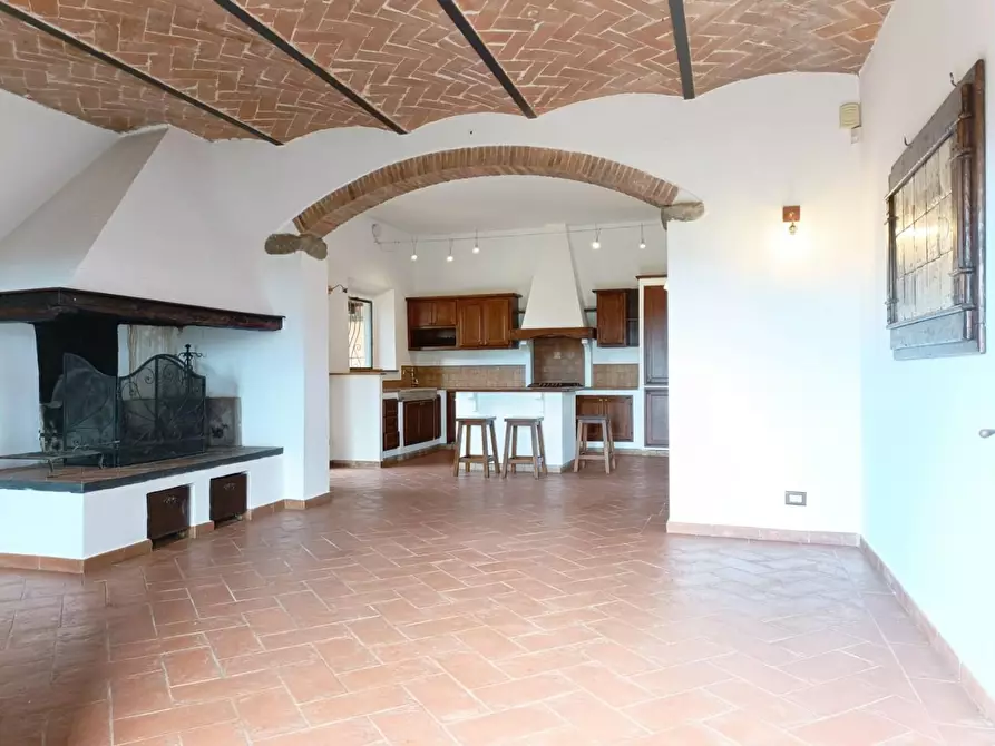 Immagine 17 di Casa colonica in vendita  a Vinci