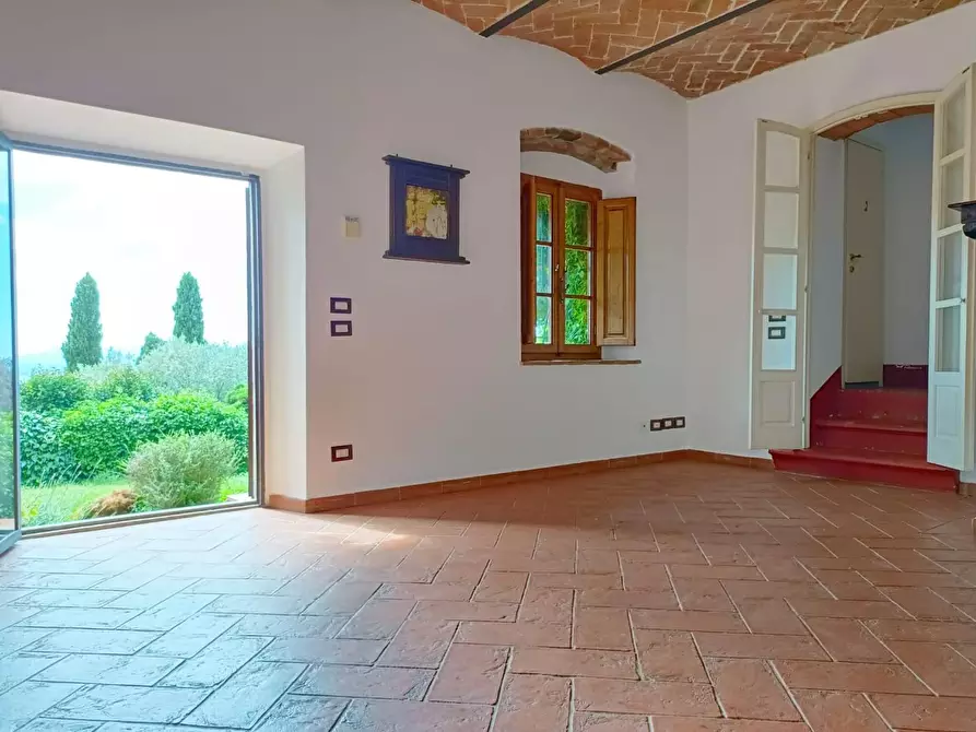 Immagine 7 di Casa colonica in vendita  a Vinci
