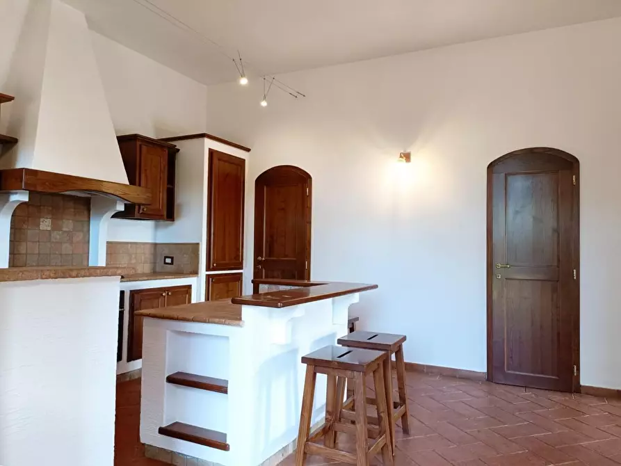 Immagine 26 di Casa colonica in vendita  a Vinci