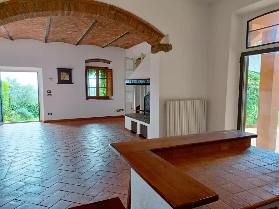 Immagine 14 di Casa colonica in vendita  a Vinci