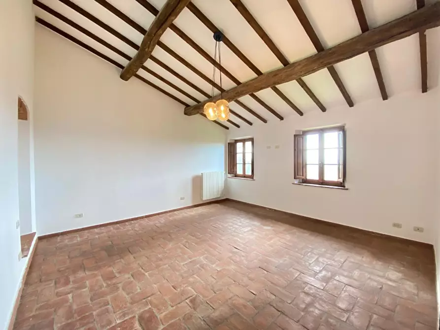 Immagine 34 di Casa colonica in vendita  a Vinci