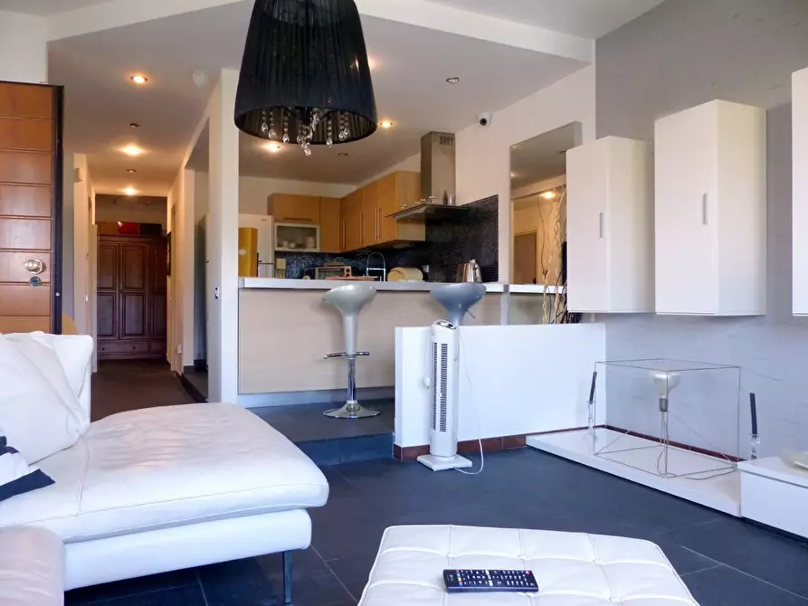 Immagine 4 di Appartamento in vendita  a Camaiore