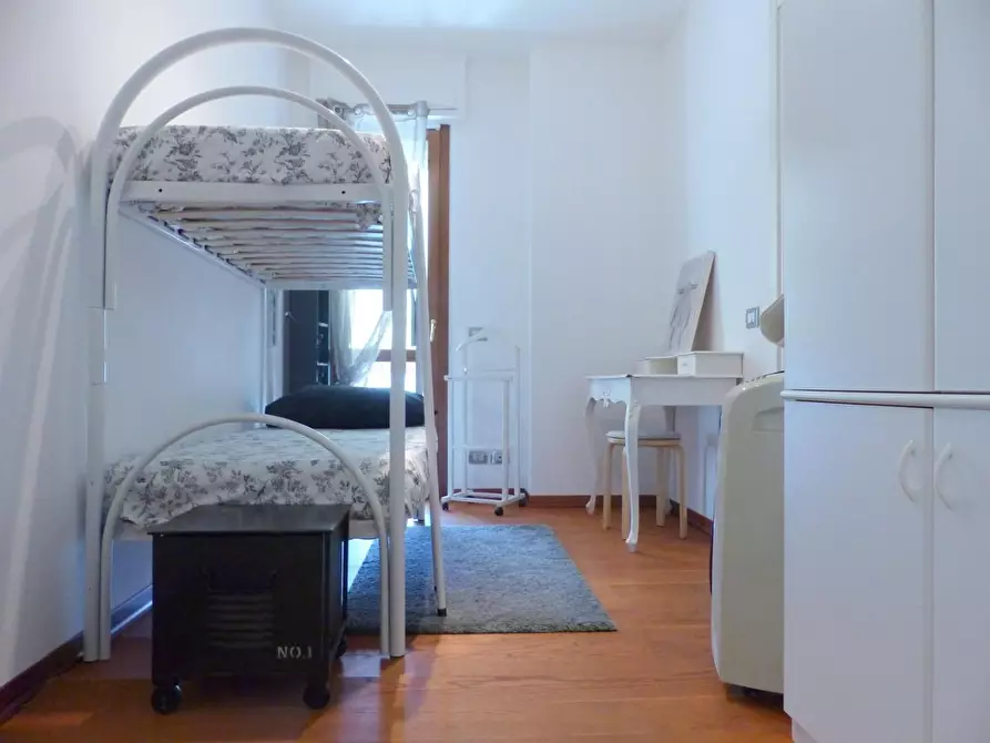 Immagine 16 di Appartamento in vendita  a Camaiore