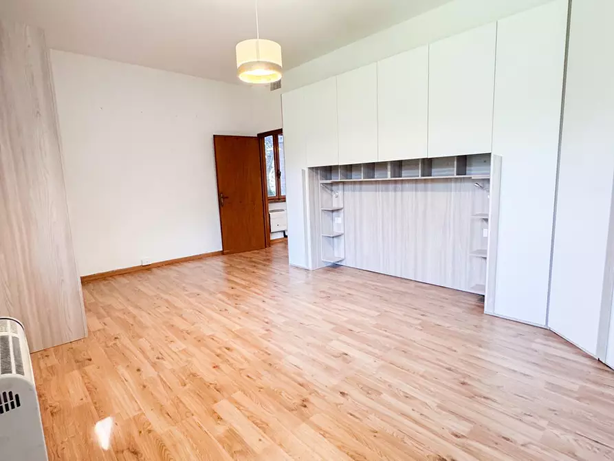 Immagine 11 di Appartamento in affitto  a Calci