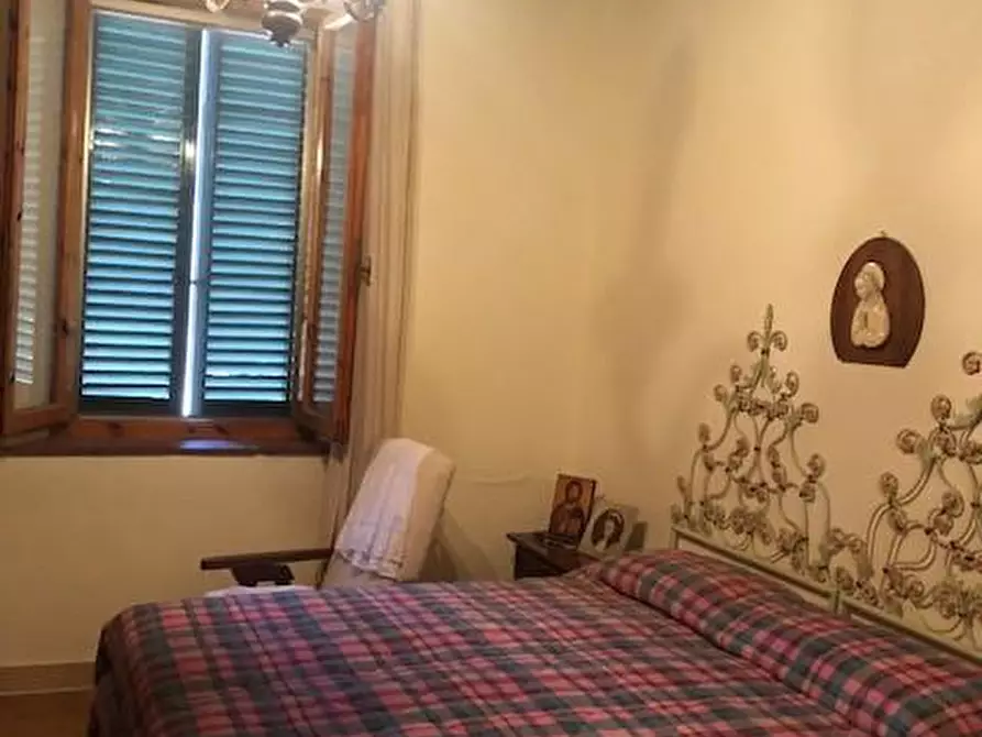 Immagine 8 di Casa semindipendente in vendita  a Siena