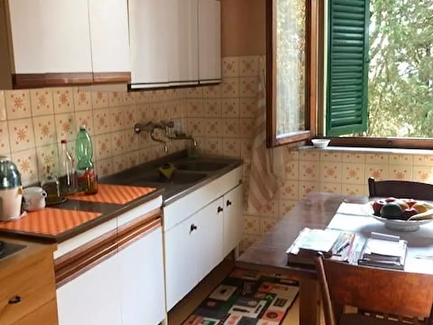 Immagine 4 di Casa semindipendente in vendita  a Siena