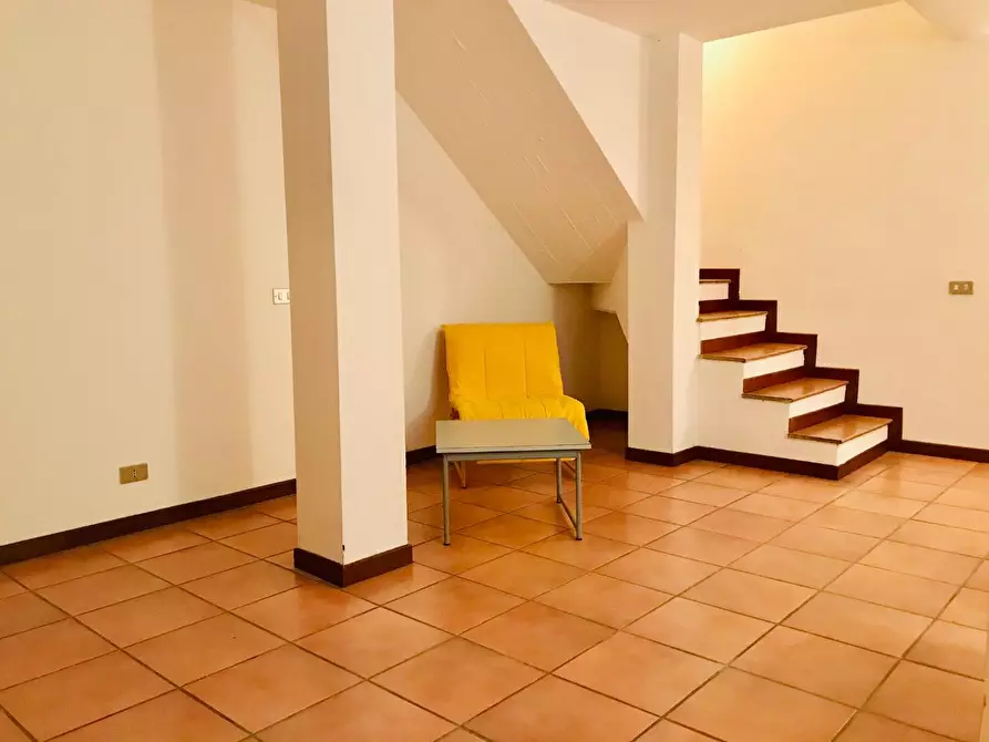 Immagine 10 di Terratetto in vendita  a Massa