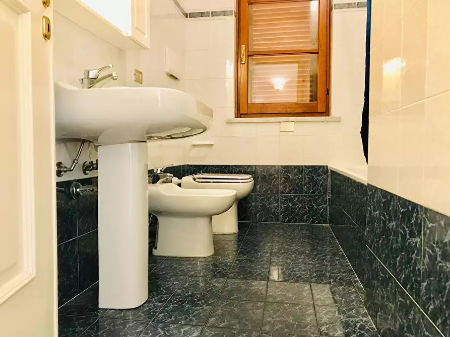 Immagine 17 di Terratetto in vendita  a Massa