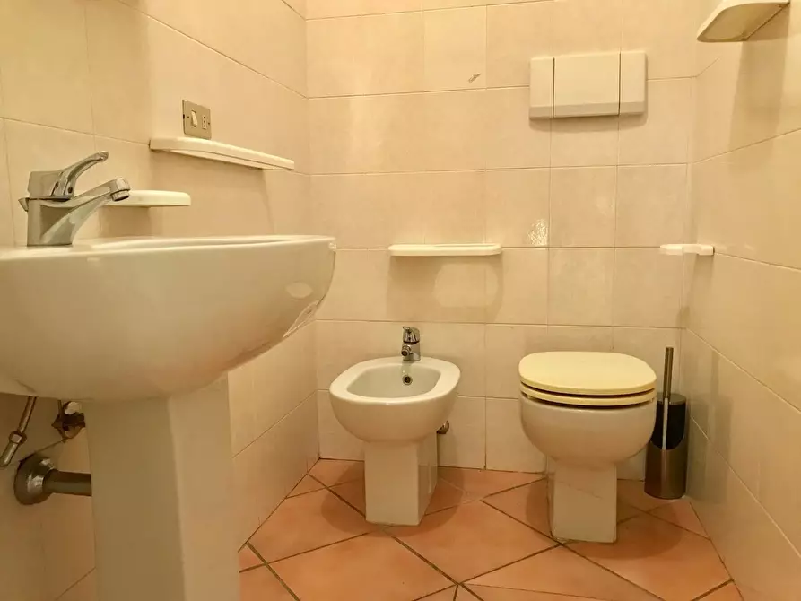 Immagine 7 di Terratetto in vendita  a Massa