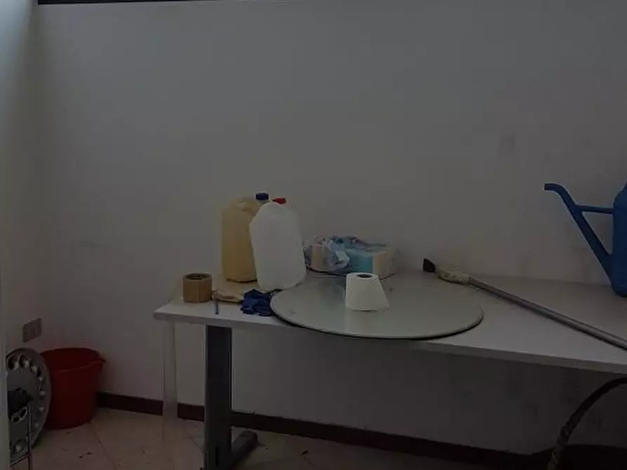 Immagine 9 di Negozio in affitto  a San Miniato