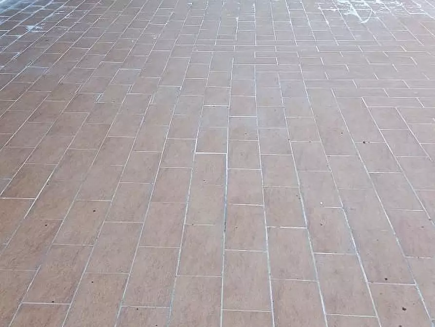 Immagine 11 di Negozio in affitto  a San Miniato