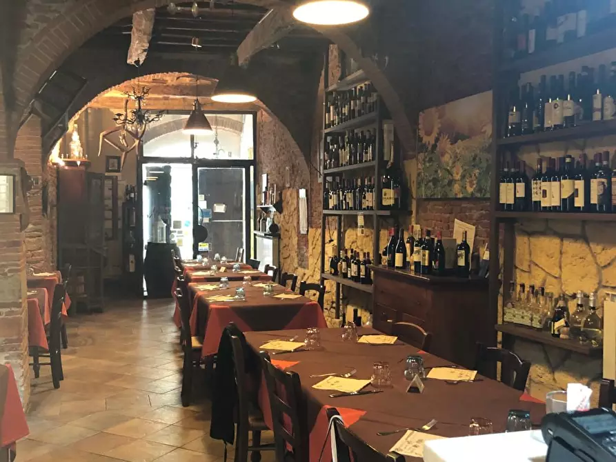 Immagine 2 di Bar / Ristorante in vendita  a Pisa