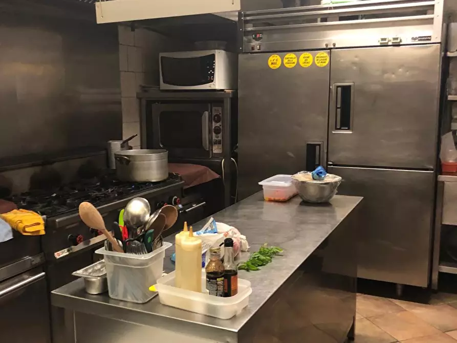 Immagine 10 di Bar / Ristorante in vendita  a Pisa