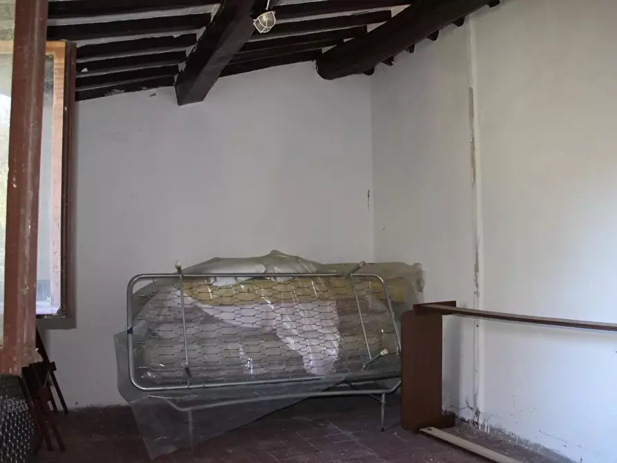 Immagine 12 di Porzione di casa in vendita  a Palaia