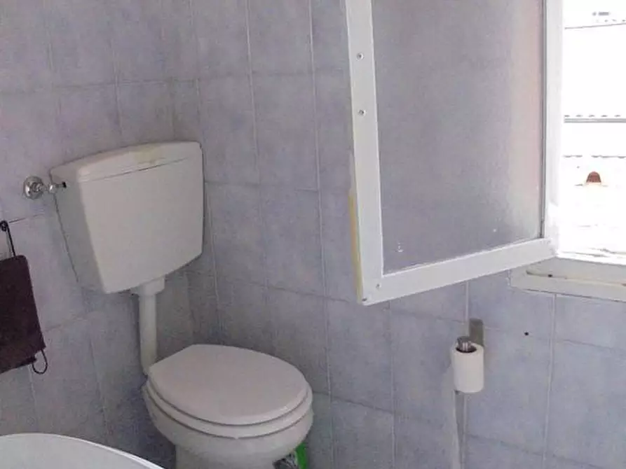 Immagine 7 di Appartamento in vendita  a Massa