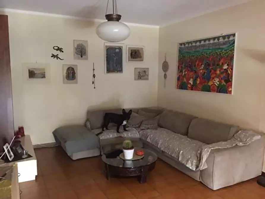 Immagine 2 di Appartamento in vendita  a Cascina