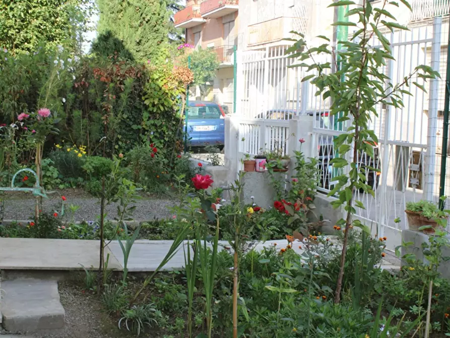 Immagine 4 di Villa in vendita  a Ponsacco