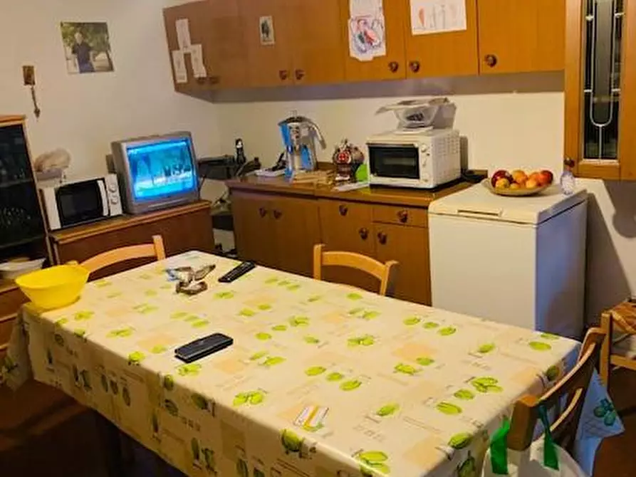 Immagine 2 di Villetta a schiera in vendita  a Calci