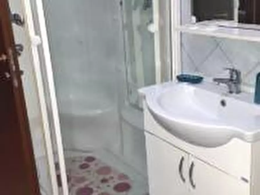 Immagine 9 di Appartamento in affitto  a Cascina
