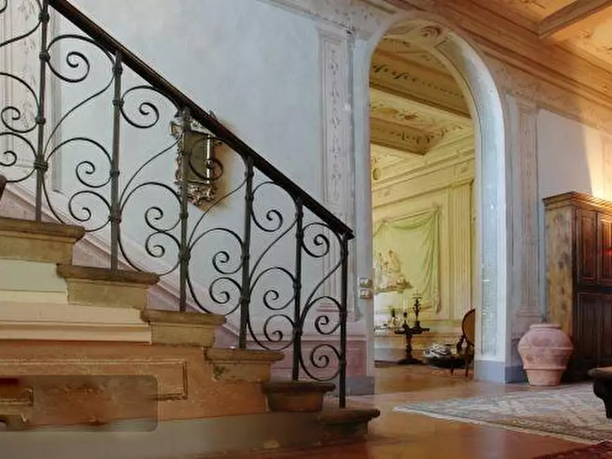 Immagine 18 di Villa in vendita  a Casciana Terme Lari
