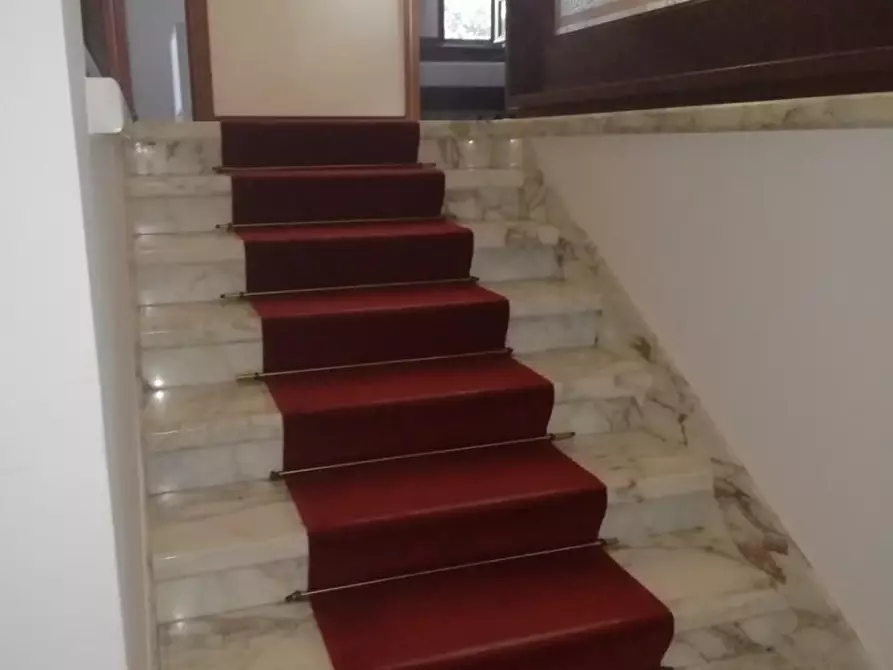 Immagine 8 di Villa in vendita  a Cascina