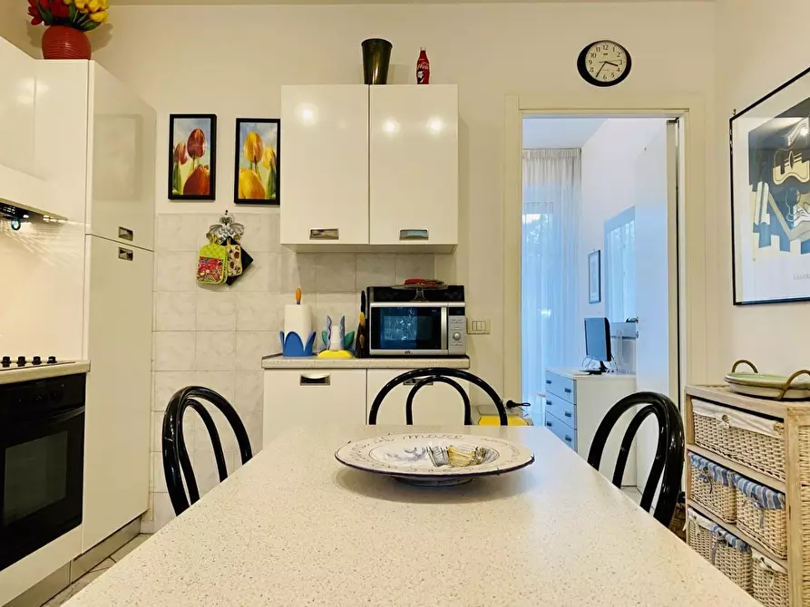 Immagine 4 di Appartamento in vendita  a Pietrasanta