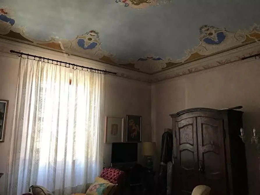 Immagine 27 di Villa in vendita  a Cascina