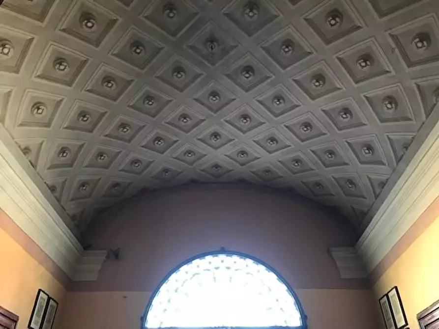 Immagine 19 di Villa in vendita  a Cascina