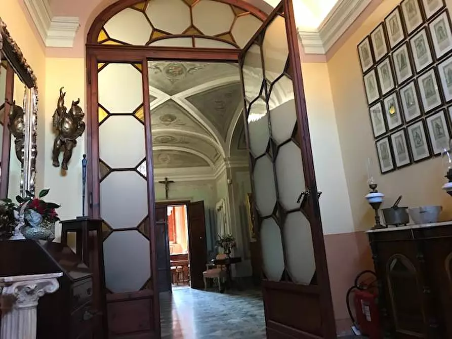 Immagine 5 di Villa in vendita  a Cascina