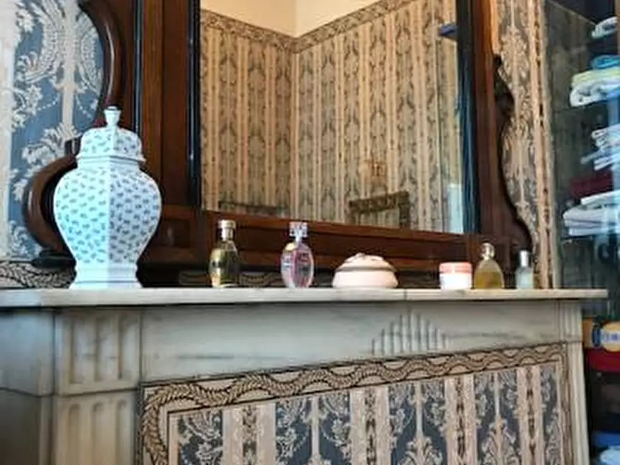 Immagine 30 di Villa in vendita  a Cascina