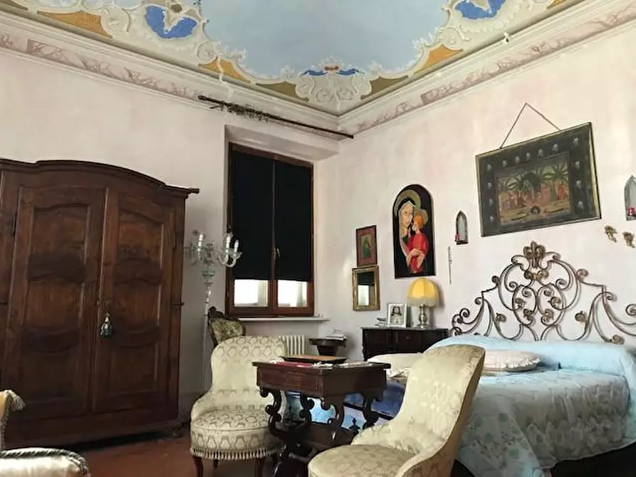 Immagine 28 di Villa in vendita  a Cascina
