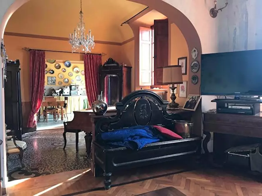 Immagine 13 di Villa in vendita  a Cascina