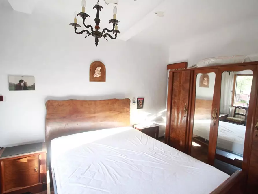 Immagine 10 di Villa in vendita  a Sovicille