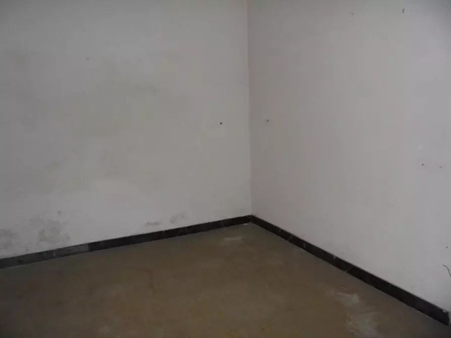 Immagine 10 di Appartamento in vendita  a Massa