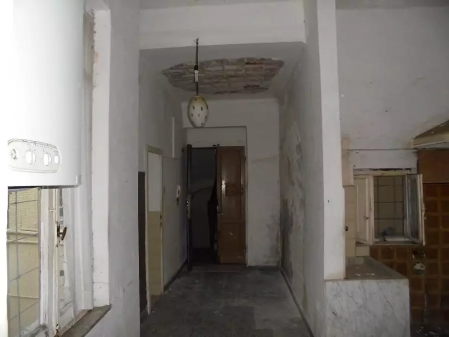 Immagine 16 di Appartamento in vendita  a Massa