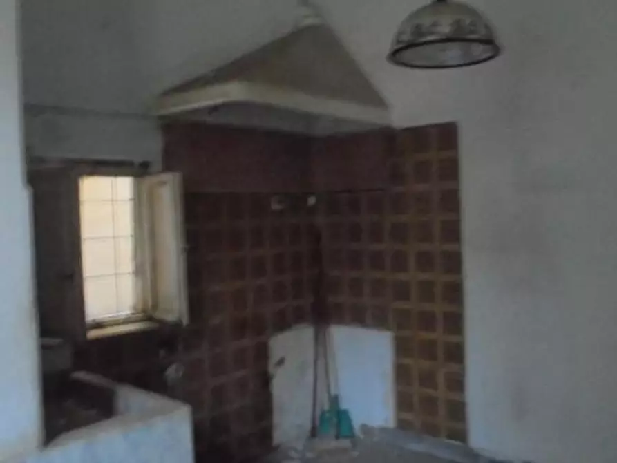 Immagine 17 di Appartamento in vendita  a Massa