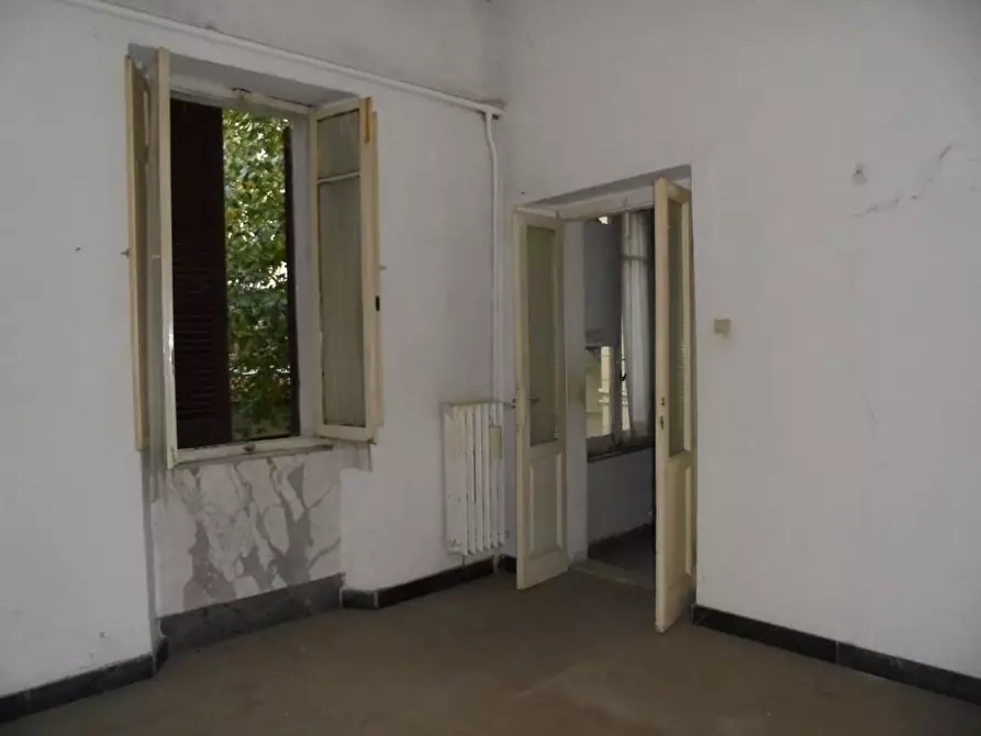 Immagine 6 di Appartamento in vendita  a Massa