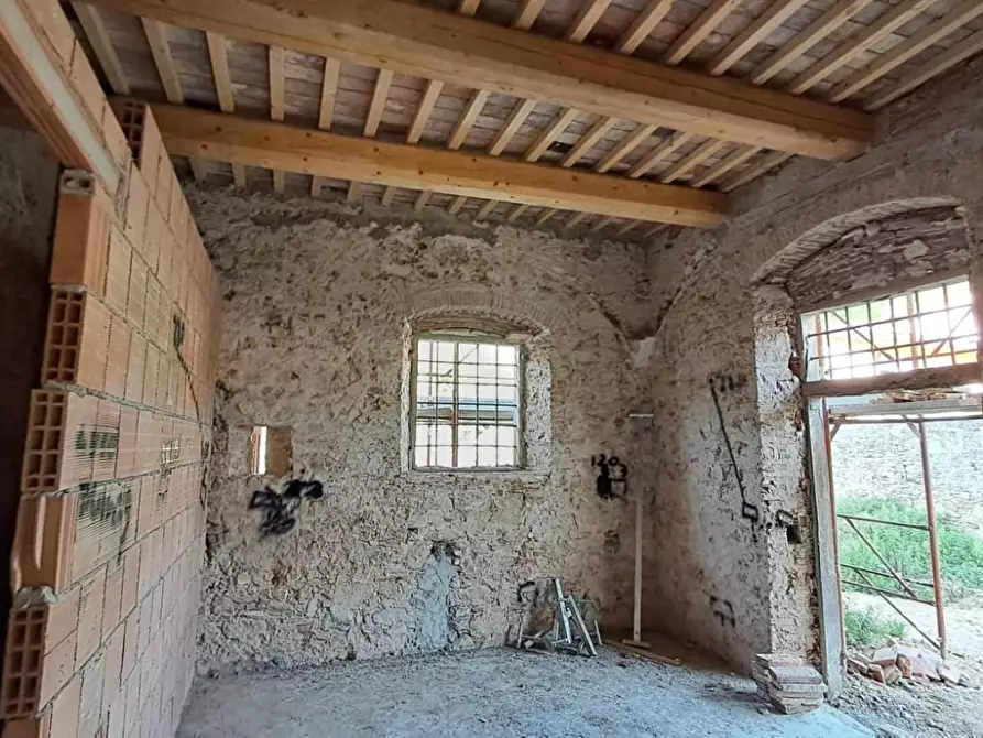 Immagine 2 di Rustico / casale in vendita  a Calci