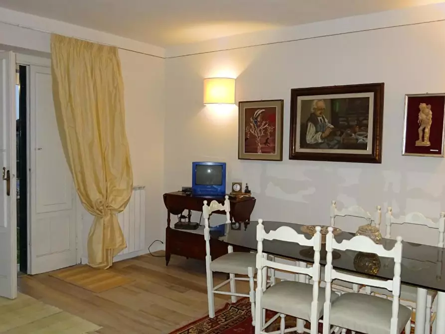 Immagine 2 di Casa indipendente in vendita  a Lamporecchio