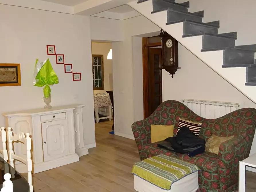 Immagine 1 di Casa indipendente in vendita  a Lamporecchio