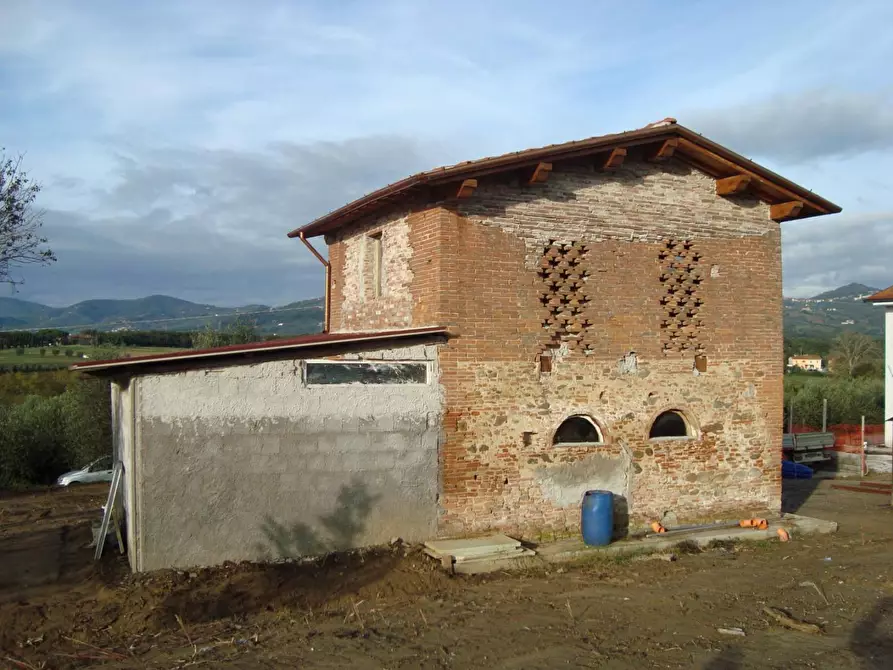 Immagine 16 di Casa indipendente in vendita  a Lamporecchio