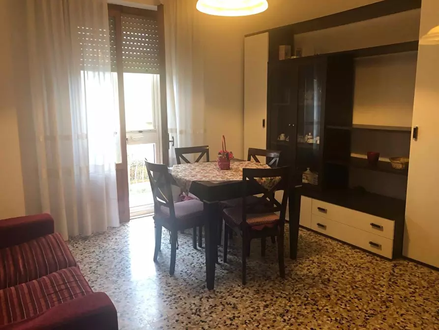 Immagine 1 di Appartamento in affitto  a Pontedera