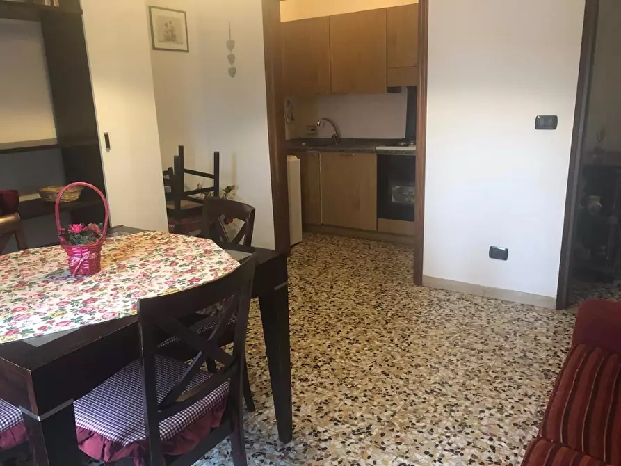 Immagine 2 di Appartamento in affitto  a Pontedera
