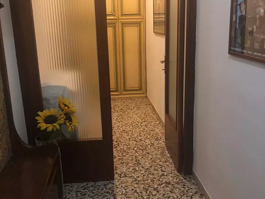 Immagine 5 di Appartamento in affitto  a Pontedera