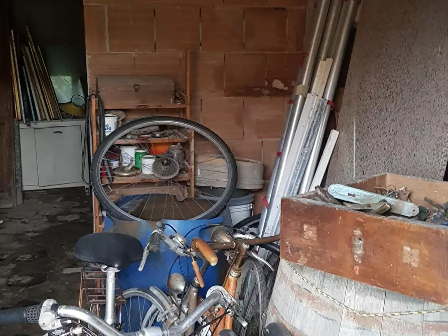 Immagine 17 di Porzione di casa in vendita  a Collesalvetti